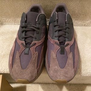 Adidas Yeezy boost 700 Mauve